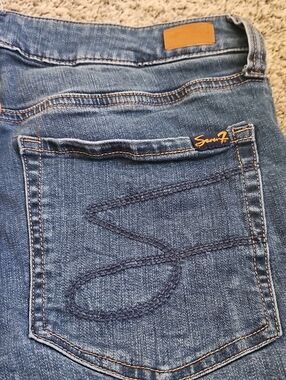 STUNNING SEVEN7 WEEKEND SHORTS JEAN SHORTS